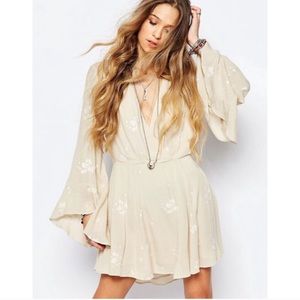 NWOT Free people beige bell sleeved dress 0